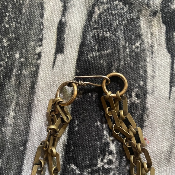 Pyrrha necklace - Picture 3 of 5